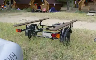 Прицепы для перевозки лодок: универсальные, разборные, самосвальные